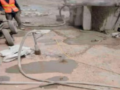 江州水泥混凝土路面板底注浆技术 路面脱空注浆整治方案
